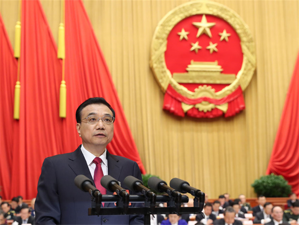 十二屆全國人大五次會議開幕，李克強(qiáng)作政府工作報告
