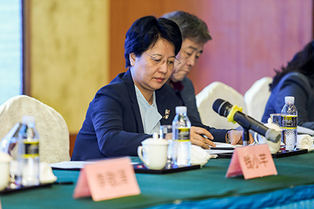 海南省委常委、宣傳部部長(zhǎng)肖鶯子致辭