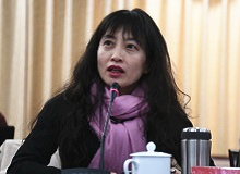 劉艷：批評何為，并批評的睿見“剜爛蘋果?銳批評文叢”意在重構(gòu)中國當(dāng)代文學(xué)批評的精神和維度，出版社既有勇氣又別具慧眼。[詳細(xì)]