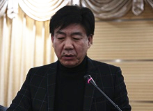 劉川鄂：迎合還是提升？在精神消費(fèi)多樣化、文學(xué)創(chuàng)作邊緣化、文學(xué)批評更加邊緣化的當(dāng)下，批評文體駁雜、批評問題意識薄弱、批評的有效性普遍缺失。[詳細(xì)]