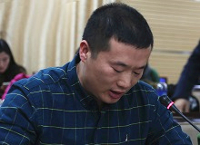 王秀濤：文學(xué)批評更需要批判精神這套叢書的出版提醒我們文學(xué)批評不能只會唱贊歌，文學(xué)批評還需要批判精神。[詳細(xì)]