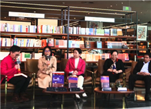 三十歲之后的女性，會獲得一種力量感　　談及女性的自我認(rèn)知，魏微表示，這或許與年齡的增長與閱歷的增加有關(guān)。[詳細(xì)]