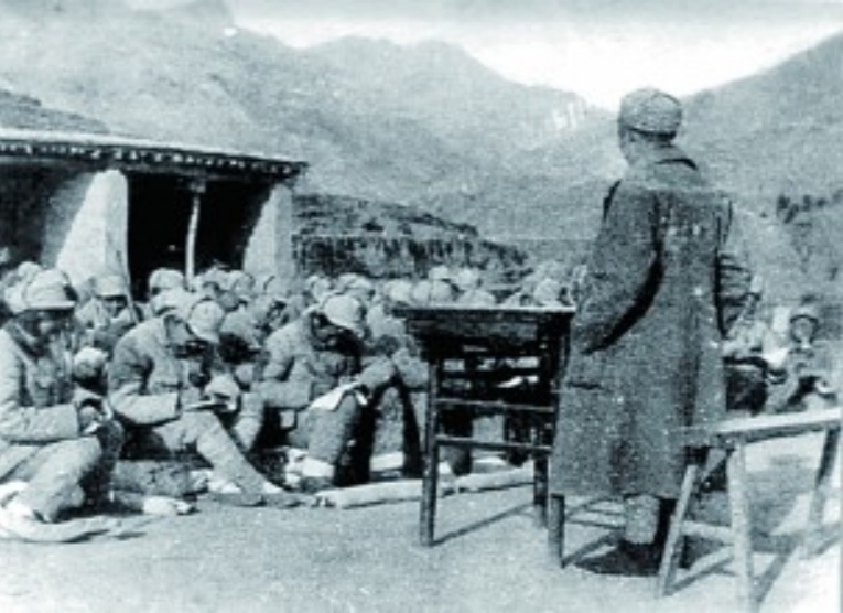 華北聯(lián)大：一邊戰(zhàn)斗，一邊學習　　1939年7月，來自延安的師生行進三千里，東進至晉察冀抗日根據(jù)地，創(chuàng)建了華北聯(lián)合大學。[詳細]
