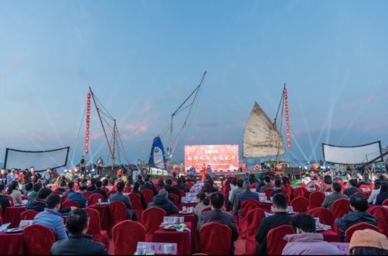 首屆惠嶼電影島詩(shī)歌電影春晚現(xiàn)場(chǎng)